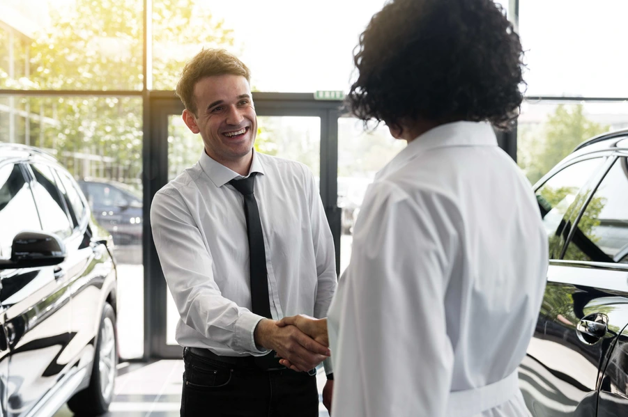 8 Tips to Find Your Perfect Car Salesperson