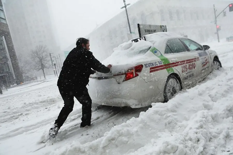 Bomb Cyclone 2018: What To Do If Your Car Won't Start Or Is Stuck In The Snow