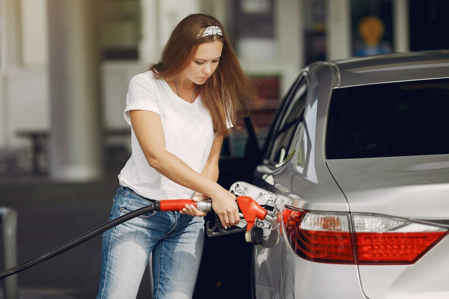 5 Ways to Save on Gas This Summer