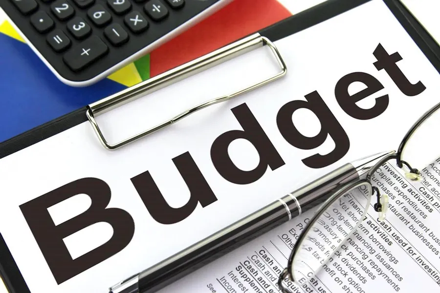 Monthly Budget Tips To Help Save For Your Next Car Right Now!