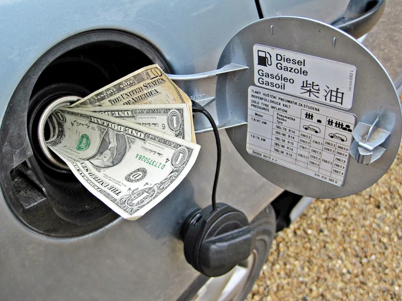 How Often Should You Fill Your Gas Tank?