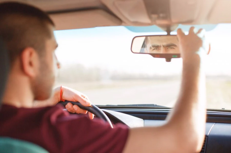 How to Overcome Your Vehicle's Blind Spots