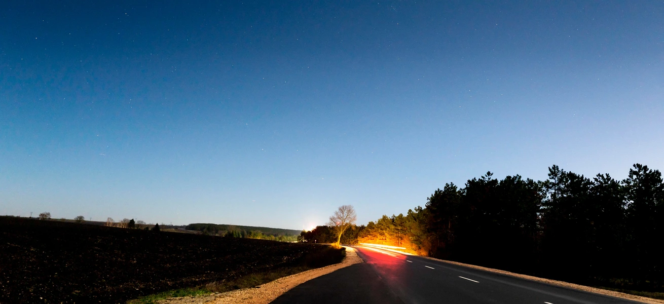 Visibility and Lighting: Best Nighttime Driving Features