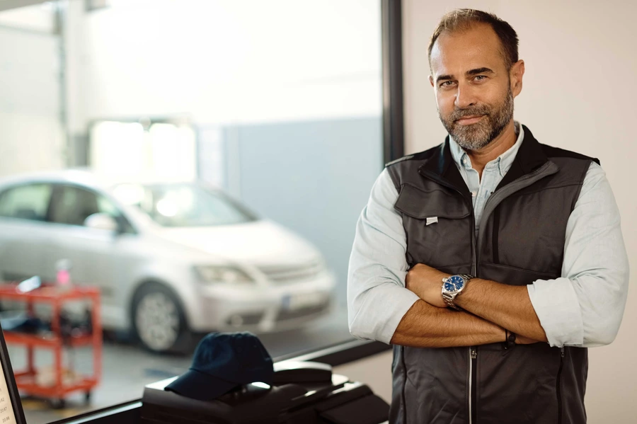 Find Your Dream Car: Why Buying from a Knowledgeable Salesperson Can Make All the Difference
